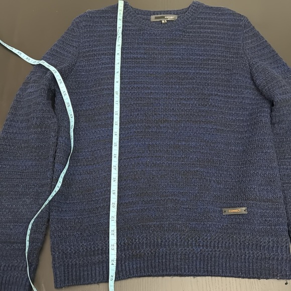Navy blue H:Connect (Korean) sweater - Picture 4 of 5